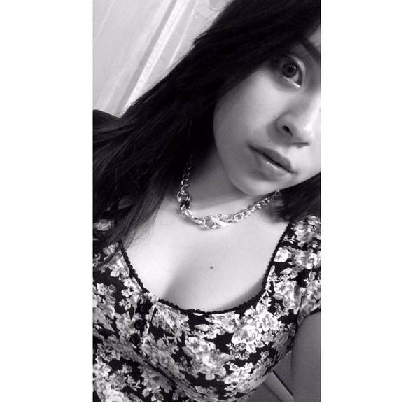 Poshmark profile picture for @noguera